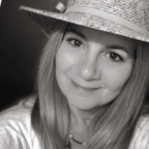 Meet your Posher, Janet